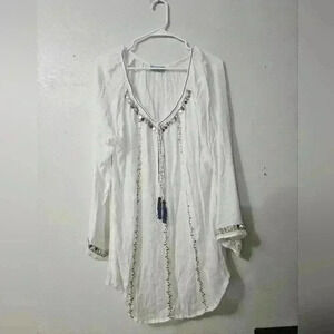 NWOT! Letarte white blouse!
